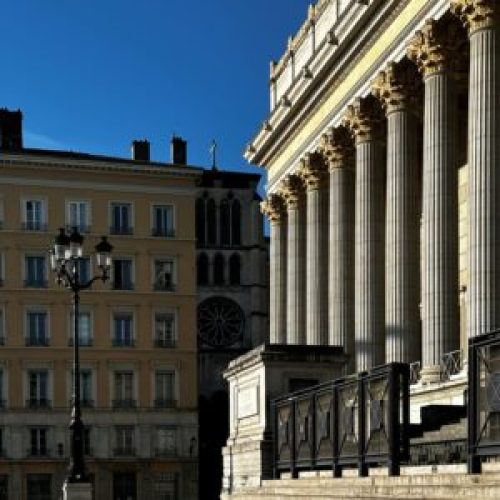 post_434_featured_Marches-du-Palais-300x300